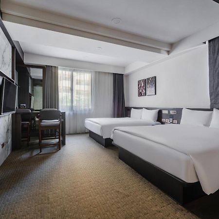 Dream Mansion Hotel Тайчжун Экстерьер фото