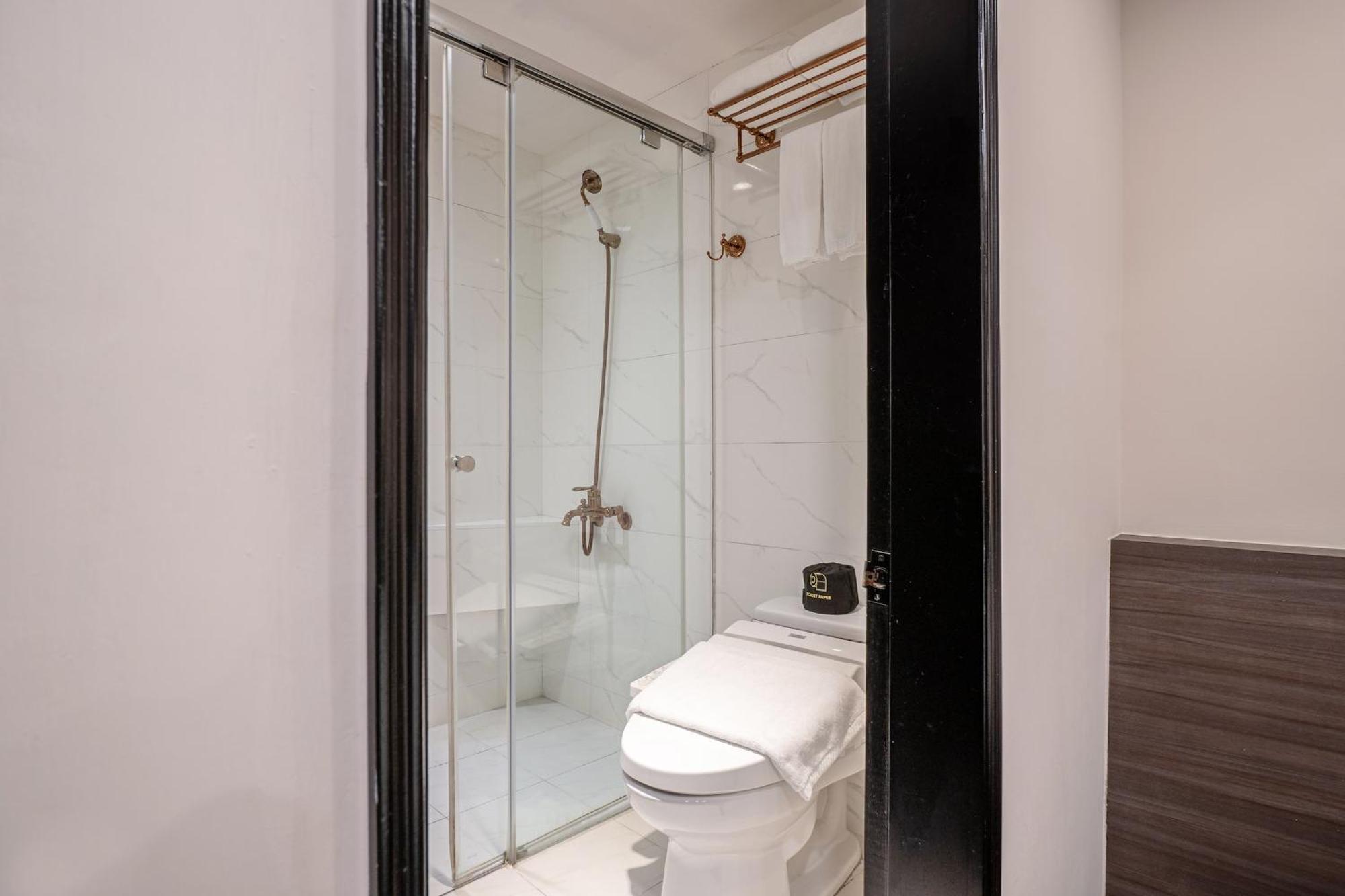 Dream Mansion Hotel Тайчжун Экстерьер фото