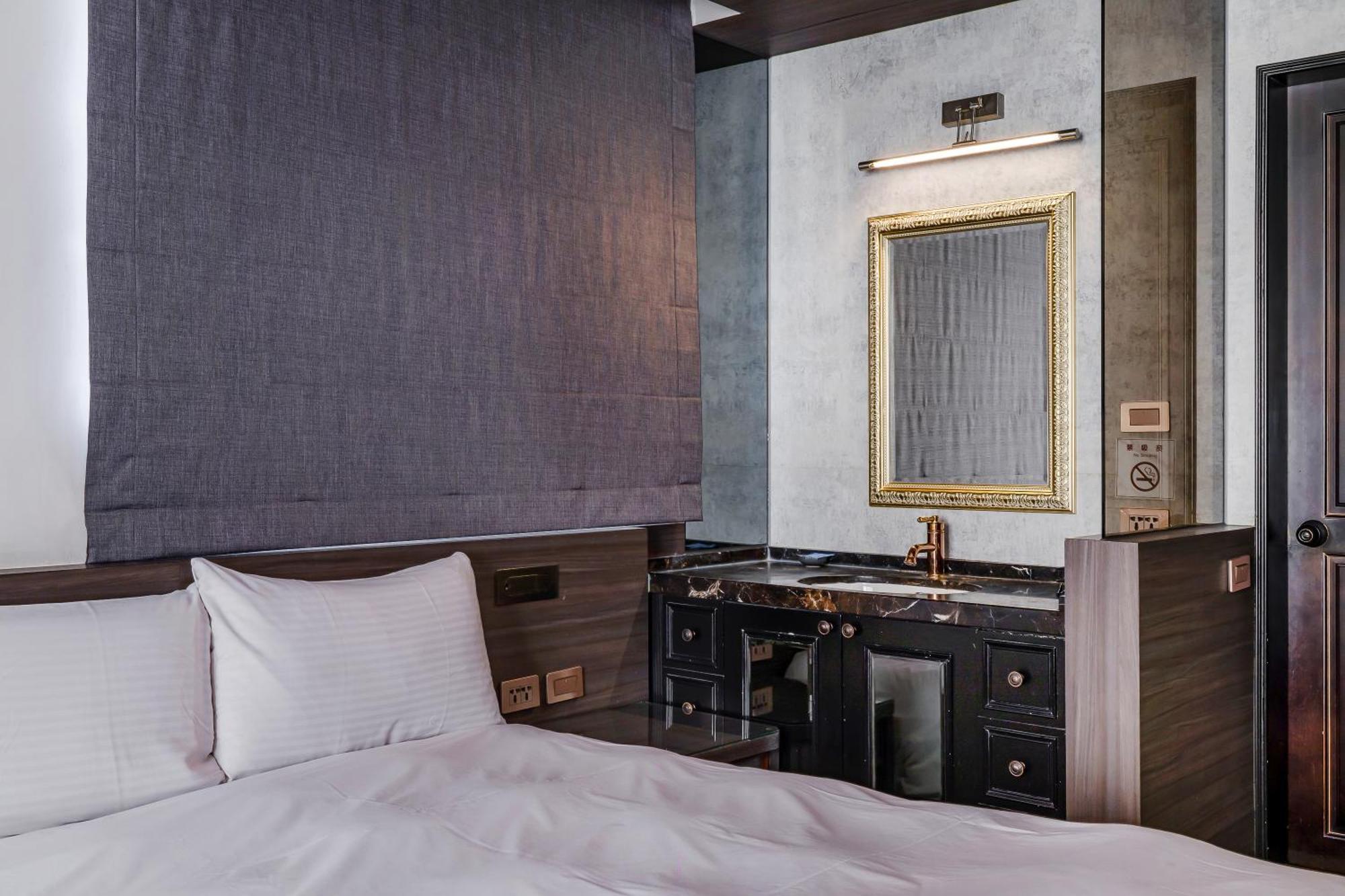 Dream Mansion Hotel Тайчжун Экстерьер фото