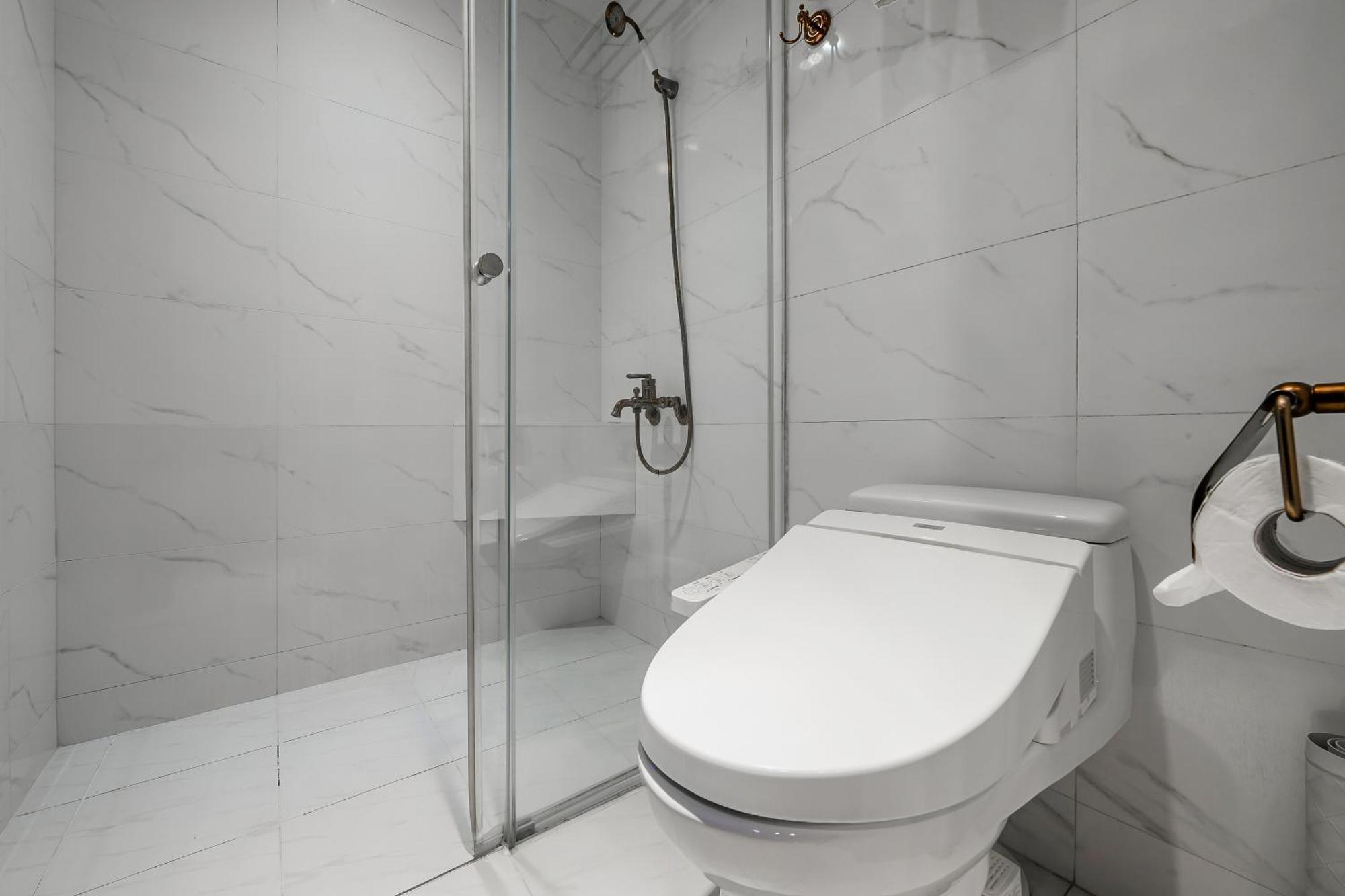 Dream Mansion Hotel Тайчжун Экстерьер фото