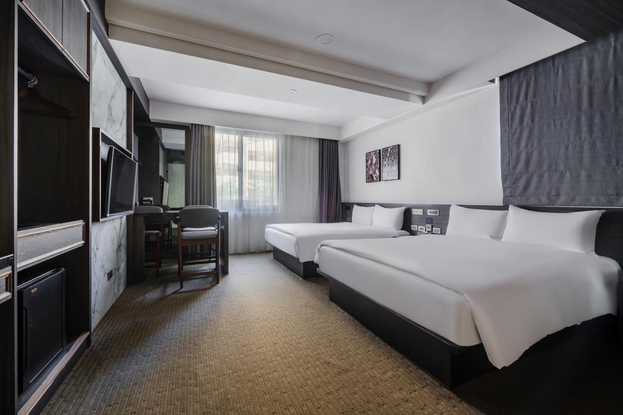 Dream Mansion Hotel Тайчжун Экстерьер фото